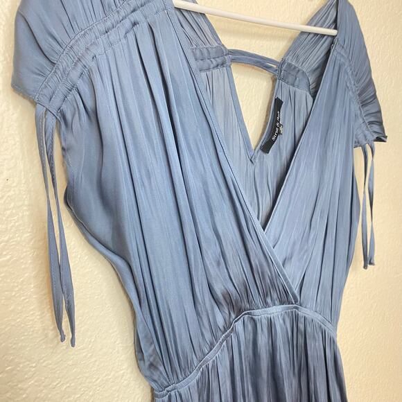 Strut & Bolt Satin Colorblock Maxi Dress Size Medium Feminine Dainty - Picture 6 of 6